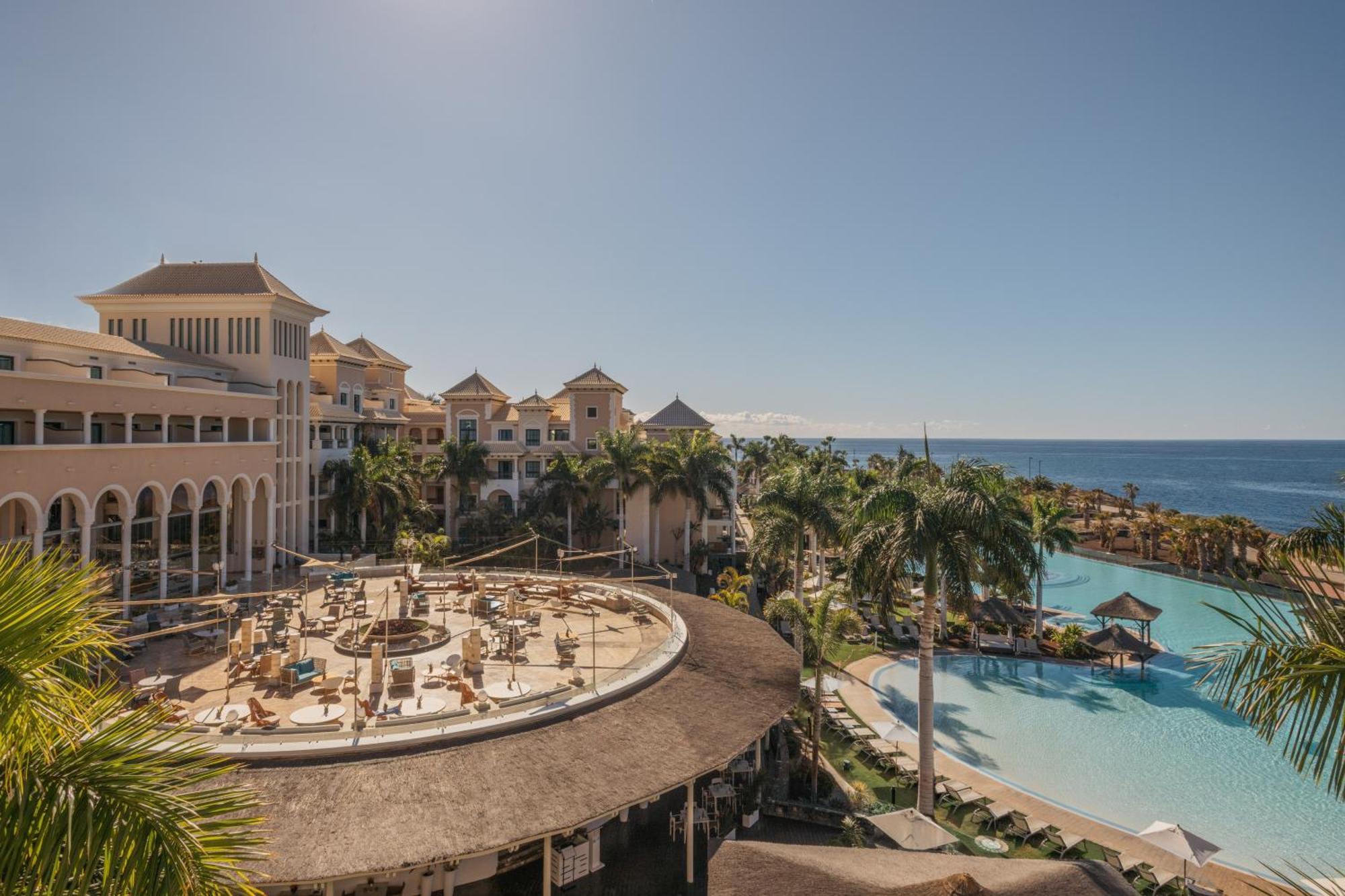 伊索拉宫美利亚水疗大酒店及度假村 Alcalá la Real 外观 照片 Hard Rock Hotel & Casino Punta Cana